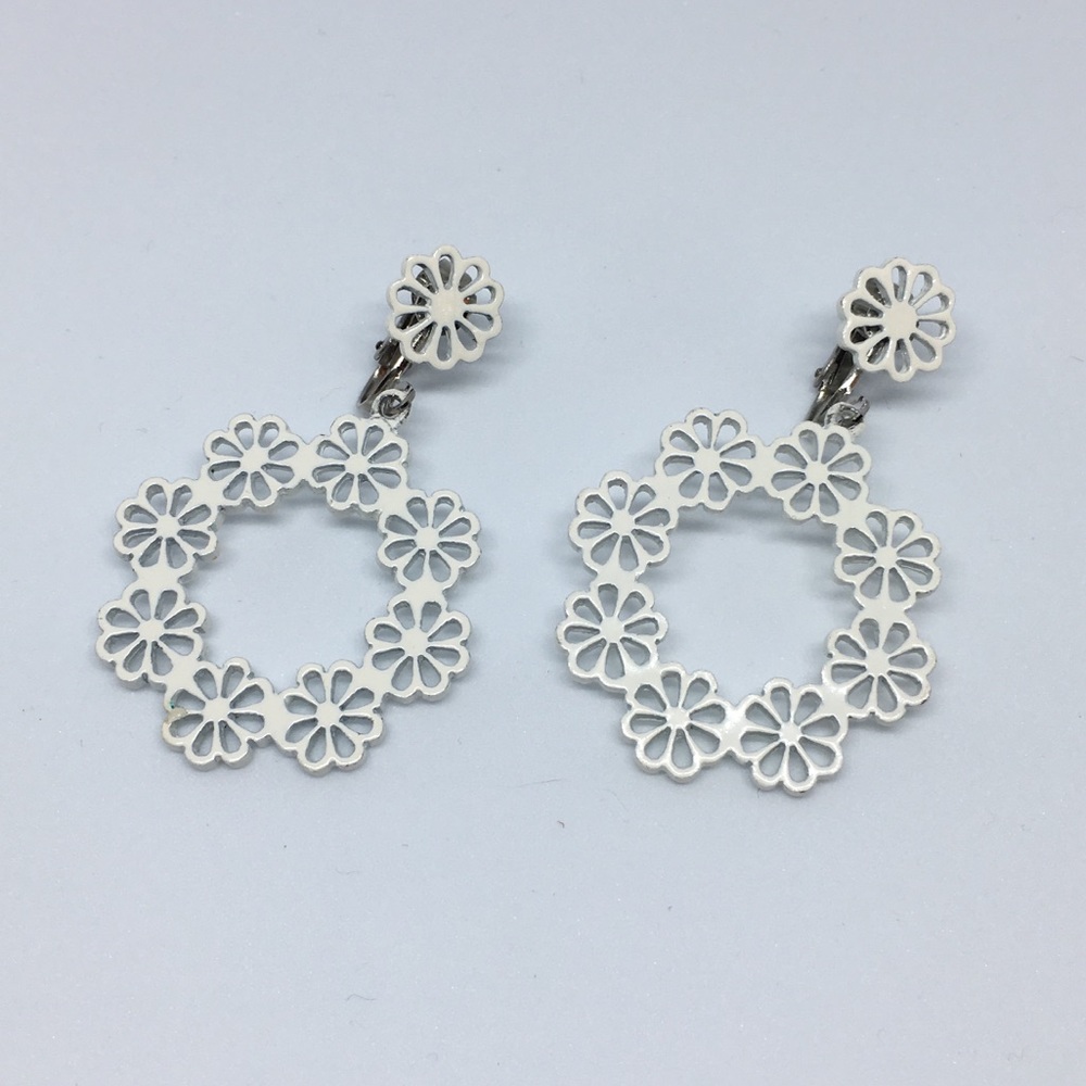 Vintage White Floral Clip-On Metal Earrings